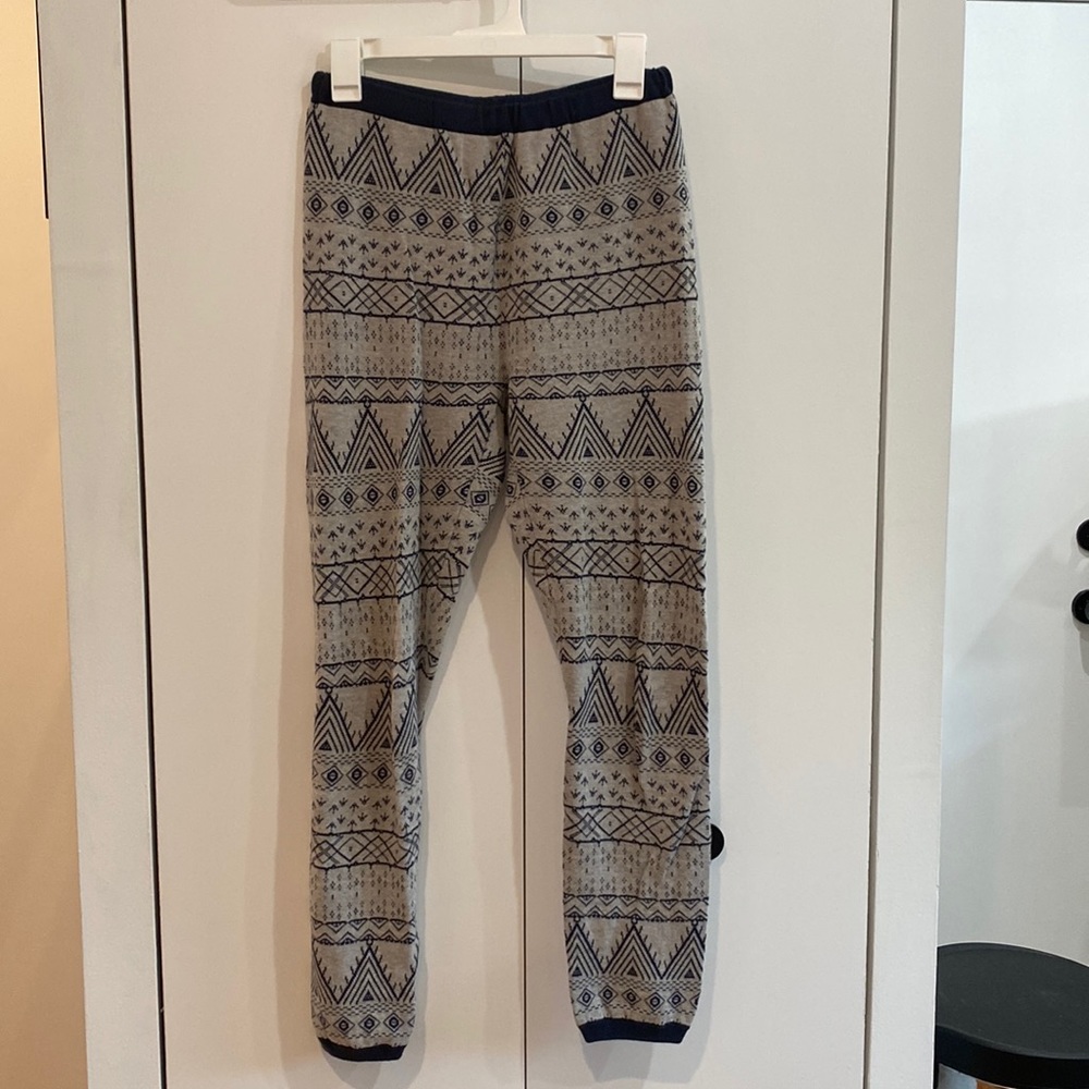 Levi's cotton sweater leggings. Native pattern. Size M
